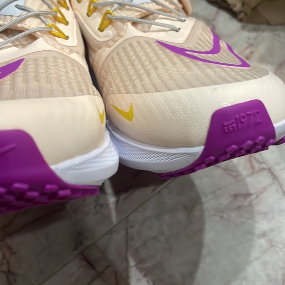 Nike women’s air zoom Pegasus fly ease running shoe dj7383-800 - Picture 7 of 8